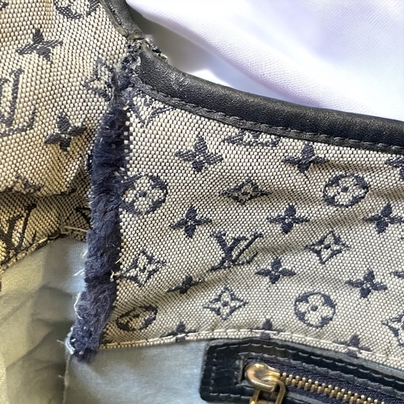 Louis Vuitton Mini Lin Crossbody Bag Purse - Picture 13 of 17